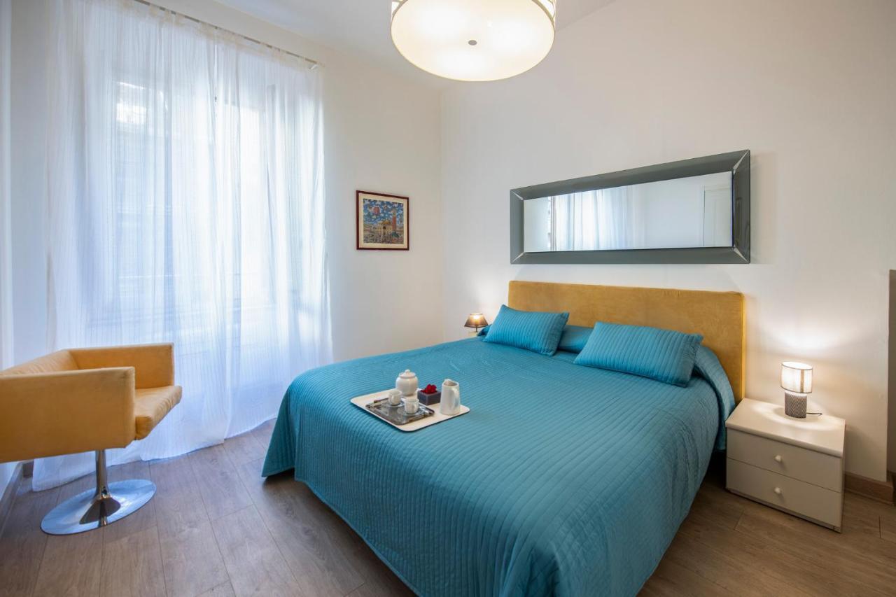 Mamo Florence - Amalia Piazza Signoria Apartment Ngoại thất bức ảnh