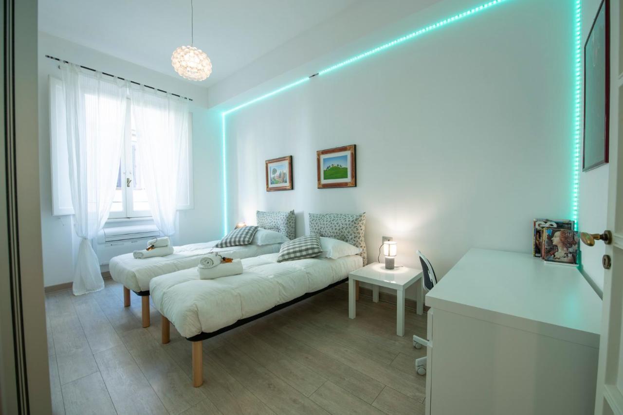 Mamo Florence - Amalia Piazza Signoria Apartment Ngoại thất bức ảnh