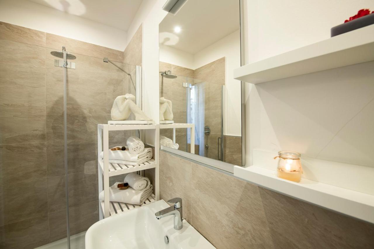 Mamo Florence - Amalia Piazza Signoria Apartment Ngoại thất bức ảnh